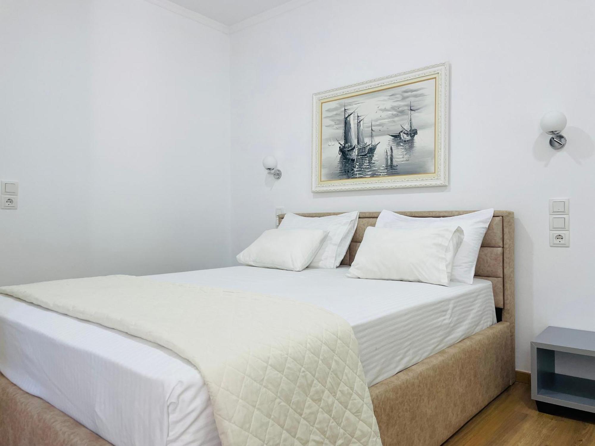 Guesthouse Near The Castle Of Himare Exterior foto